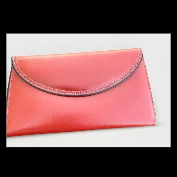 Amity Embossed Leather Secretariat Ladies Red Wallet Billfold Boeing Imprint - Picture 1 of 8